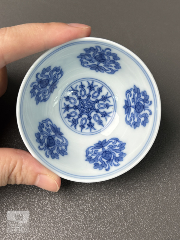 清雍正 青花缠枝宝相花纹杯一对 - 图6